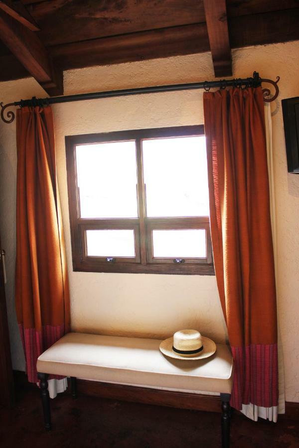 Hotel Lo De Bernal Antigua Exteriör bild