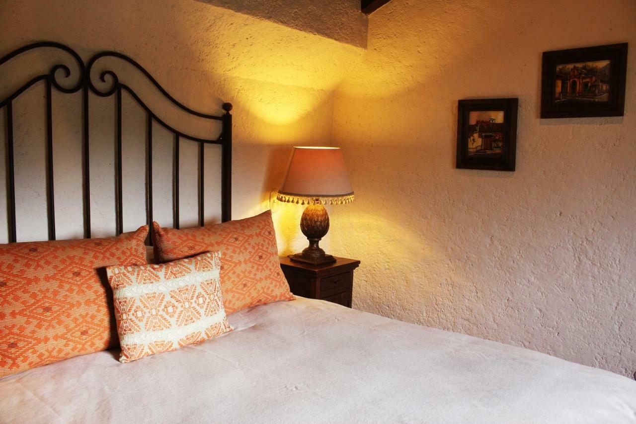 Hotel Lo De Bernal Antigua Exteriör bild