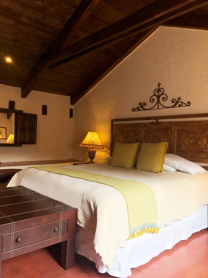 Hotel Lo De Bernal Antigua Exteriör bild